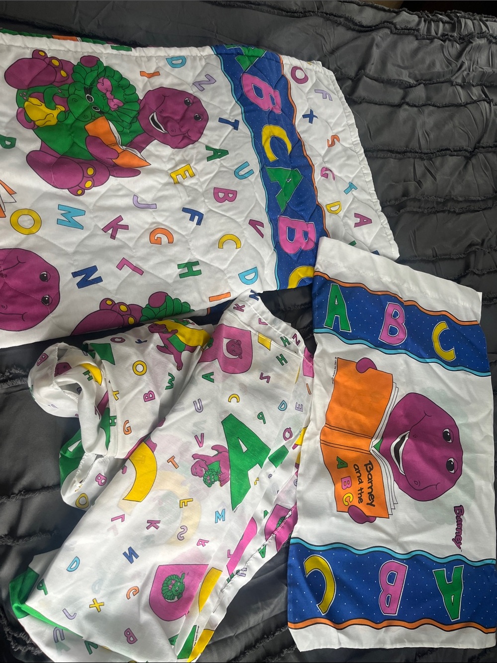 Vintage vtg 1993 Barney toddler bed crib bedding comforter sheet pillowcase